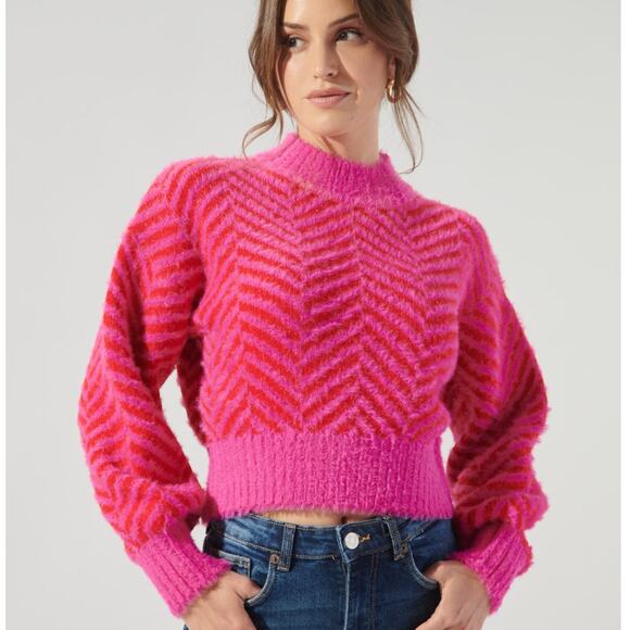 SugarLips LONG SLEEVE FUZZY DETAILED PULLOVER SWEATER - Picture 1 of 2